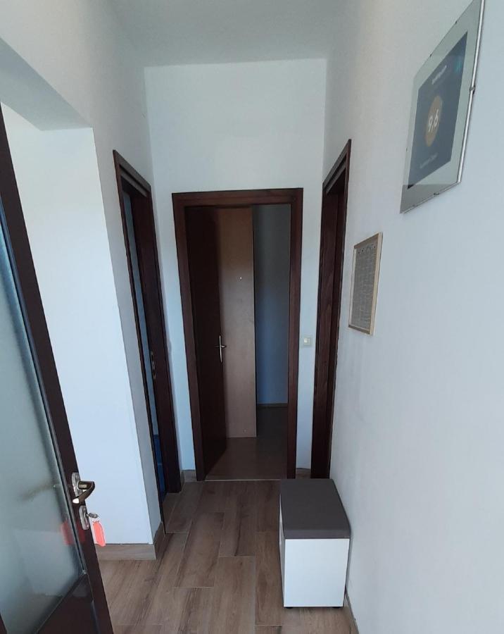 Apartment Classic Zrnovo Exterior photo